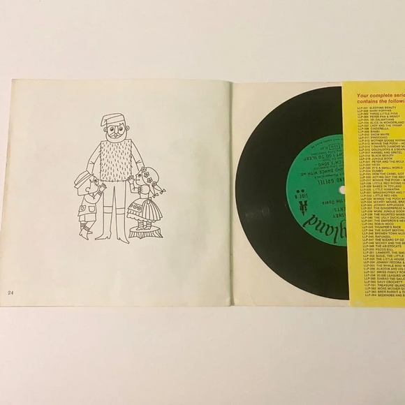 Vintage 1967 Disney Hansel and Gretel 7 Inch Record and Book - Picture 9 of 15